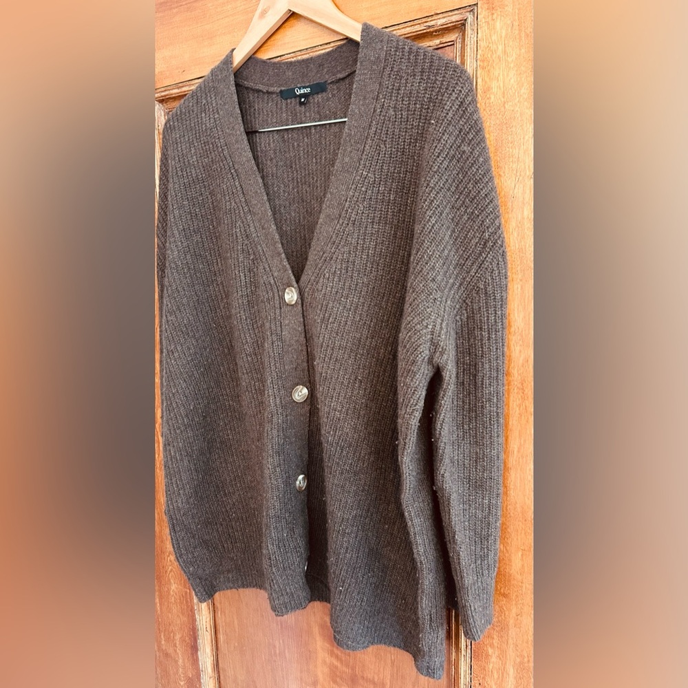 Quince cashmere sweater size M